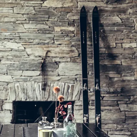 „zeitlos Am Berg“ Auf Der Hochrindl *